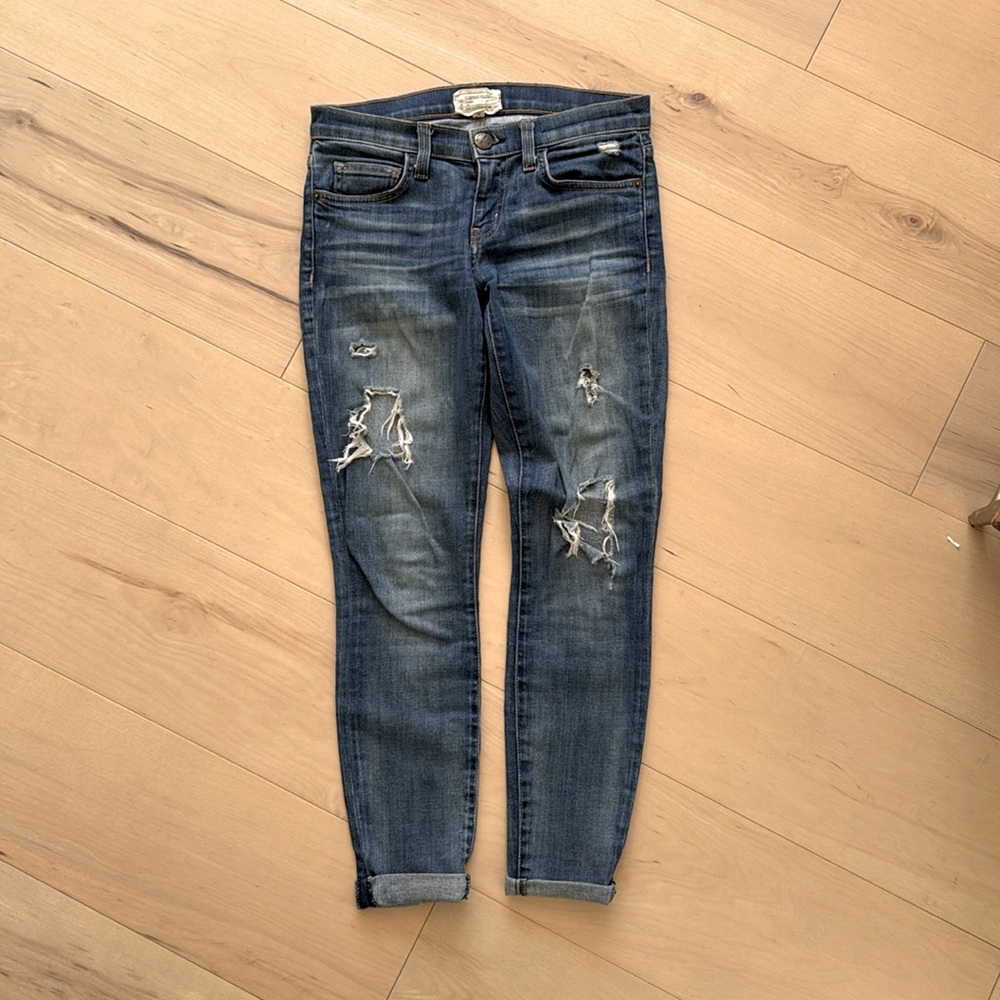 Current/Elliott distressed low rise Stiletto denim. Size 24